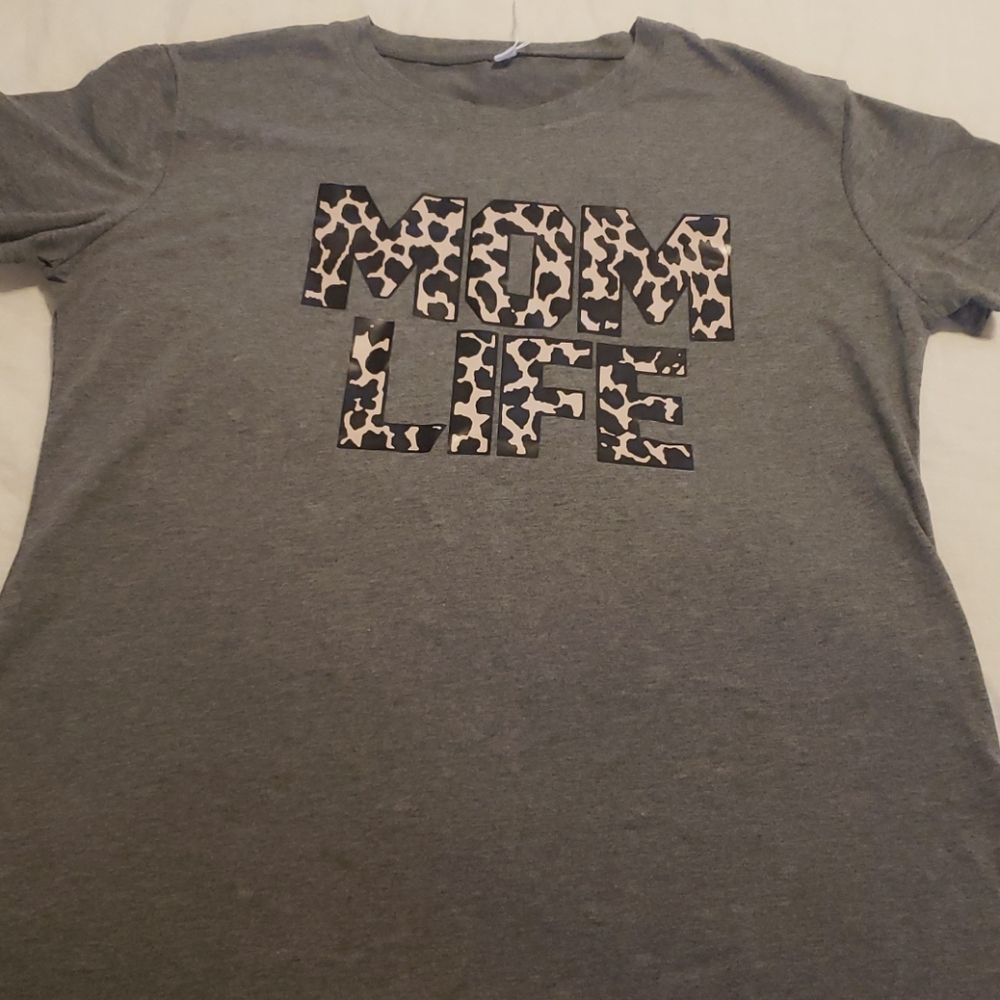 MOM LIFE TEE